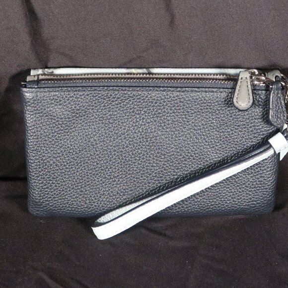 RARE | Vintage Coach | New York Collection | designer wristlet | NEW, Excellent - Picture 2 of 5